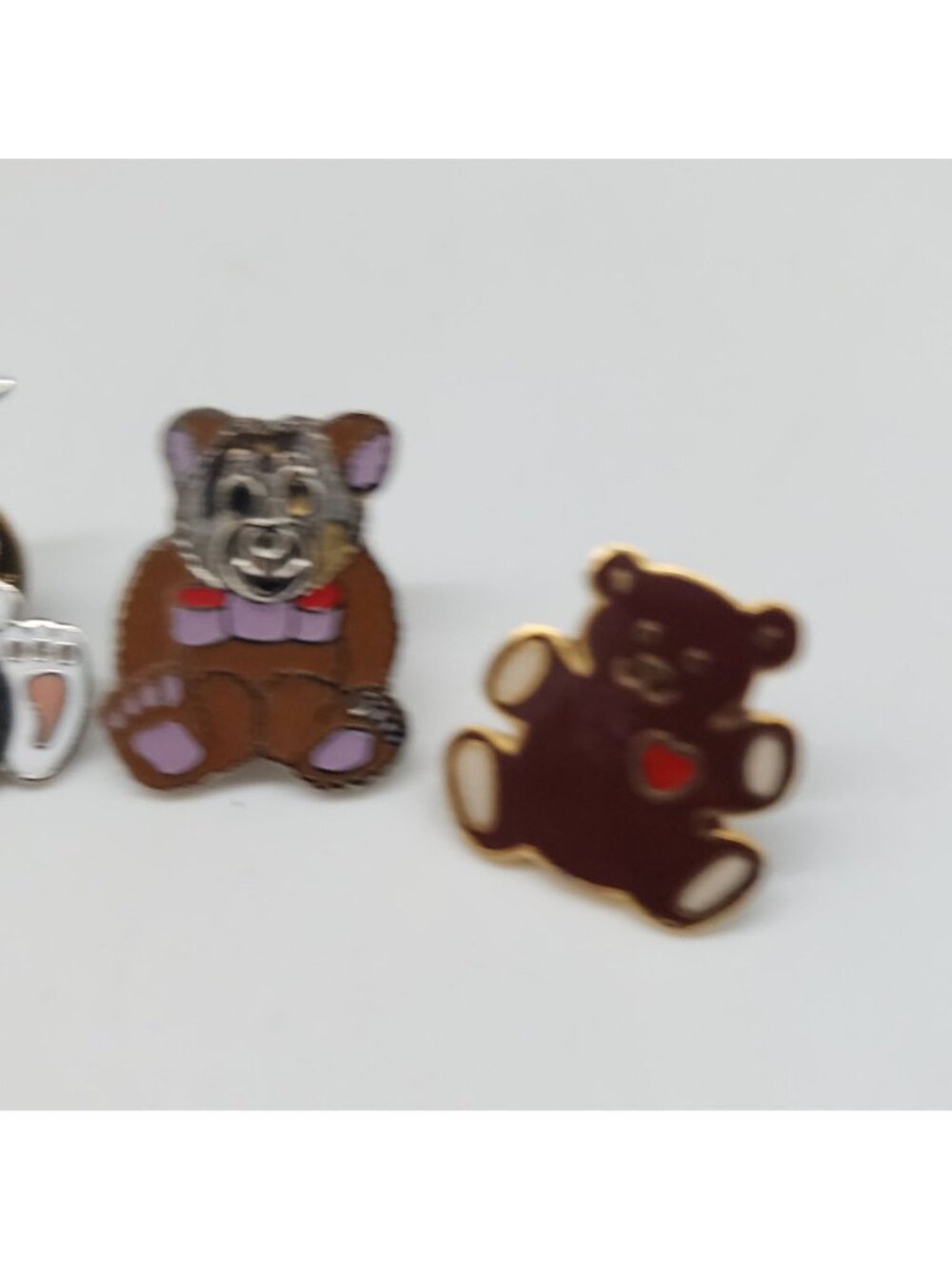 Vintage Animal Lapel Pins Bunny Rabbits & Bears Enamel Gold-Plated Backings - Picture 4 of 6